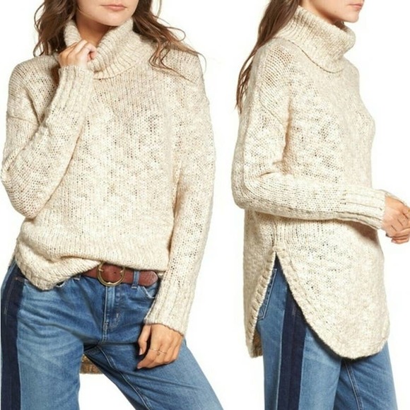 Treasure & Bond Sweaters - Treasure & Bond Chunky Turtleneck Tunic Sweater Size S Split Sides Cream Thick
